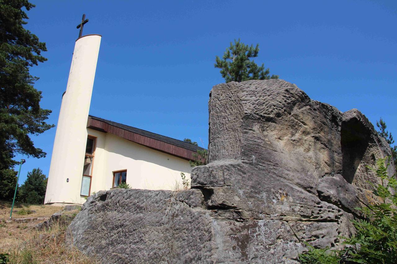 Ubytovaci Hostinec Na Skalach Budislav  Экстерьер фото